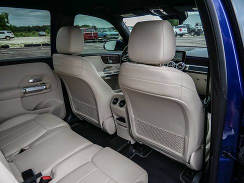 Used 2021 Mercedes-Benz GLB 250 4MATIC image 25