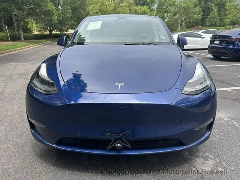 Used 2022 Tesla Model Y Performance AWD/4WD image 3