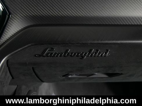 Used 2023 Lamborghini Urus Performante AWD/4WD image 39