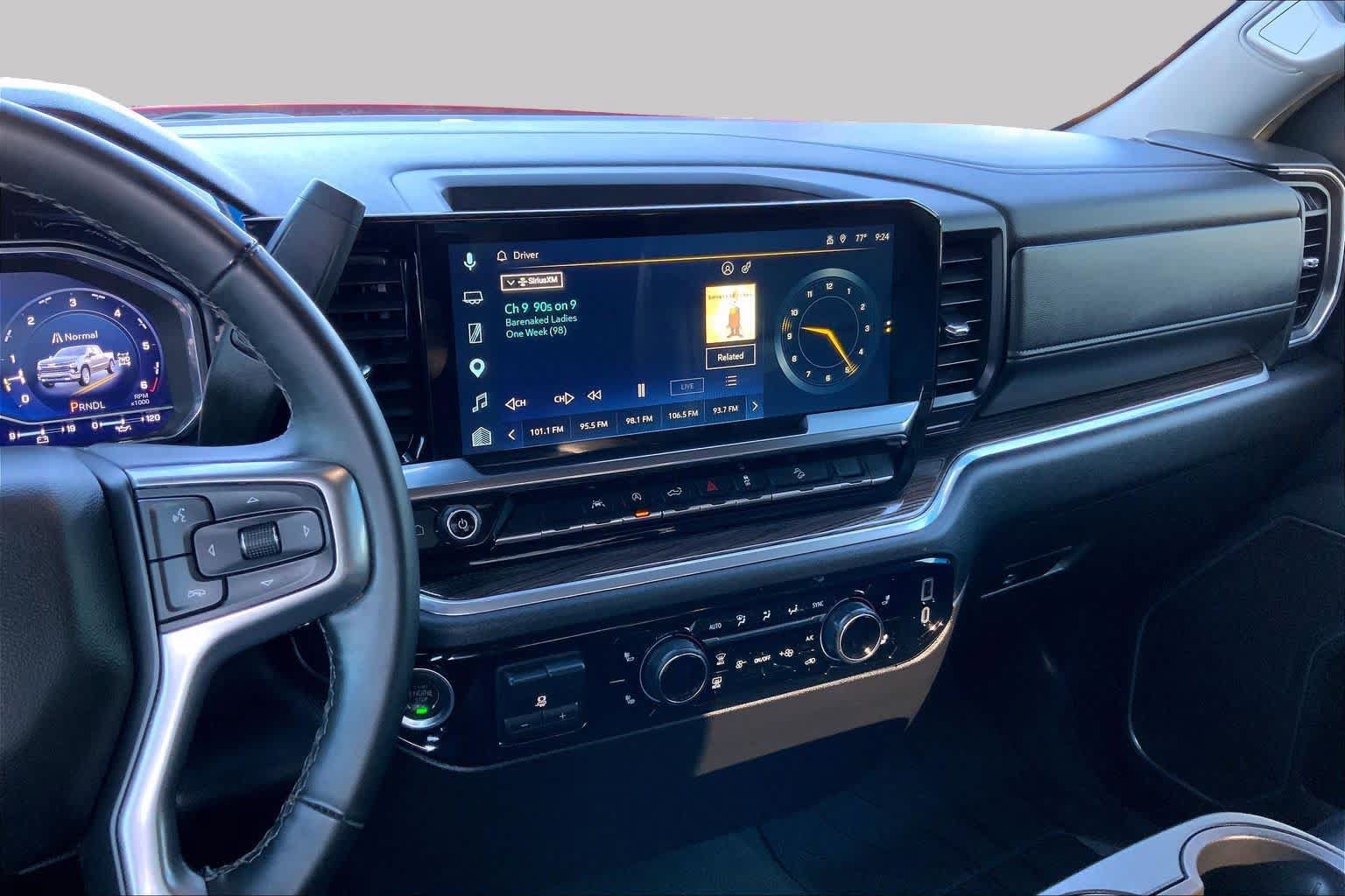 Used 2025 Chevrolet Silverado 1500 LT w/ Z71 Off-Road Package AWD/4WD image 7