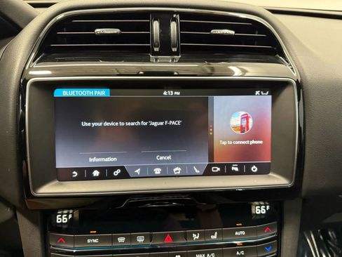 Used 2019 Jaguar F-PACE Premium image 35