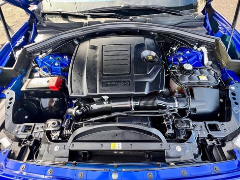 Used 2020 Jaguar F-PACE Premium image 20