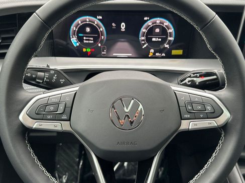 New 2026 Volkswagen Tiguan SE image 22