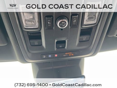 Certified 2023 Cadillac Escalade Premium Luxury image 33