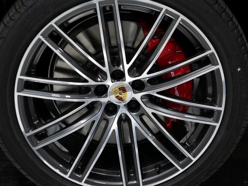 New 2026 Porsche Macan GTS image 11