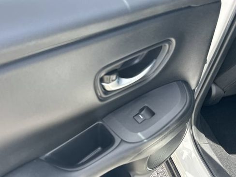 Used 2024 Honda HR-V LX image 12