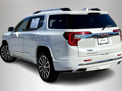 Used 2022 GMC Acadia Denali w/ Denali Technology Package image 5