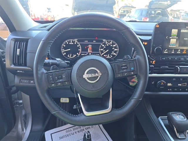 Certified 2025 Nissan Pathfinder SL AWD/4WD image 5