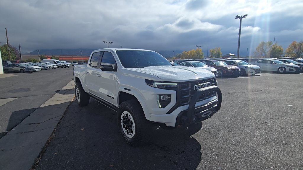 Used 2023 GMC Canyon AT4X w/ Edition 1 AWD/4WD image 3