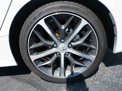 Certified 2024 Honda Civic Touring image 27