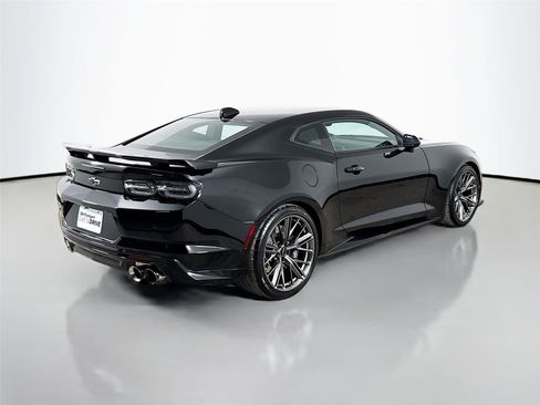 Used 2023 Chevrolet Camaro ZL1 RWD image 9