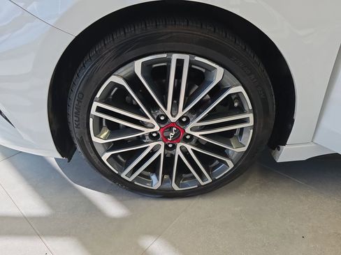 Used 2023 Kia Forte GT image 34