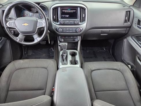 Used 2017 Chevrolet Colorado LT w/ LT Convenience Package RWD image 14