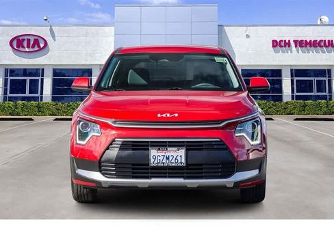 Certified 2023 Kia Niro LX image 2