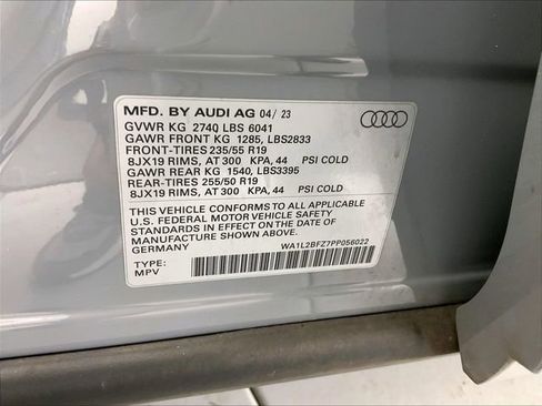 Used 2023 Audi Q4 e-tron Premium Plus w/ Premium Plus AWD/4WD image 32