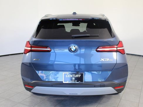 Used 2025 BMW X3 xDrive30i w/ Premium Package image 9