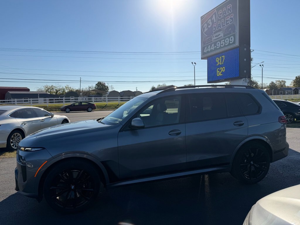 Used 2024 BMW X7 xDrive40i w/ Executive Package AWD/4WD image 6