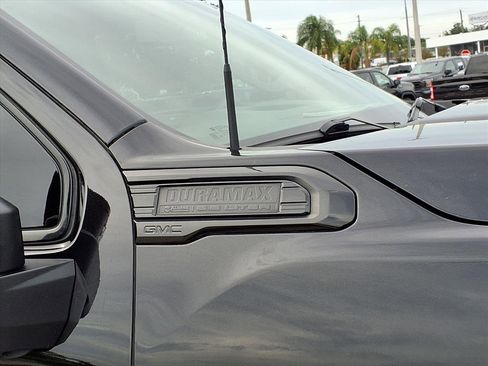 Used 2022 GMC Sierra 3500 Denali image 11