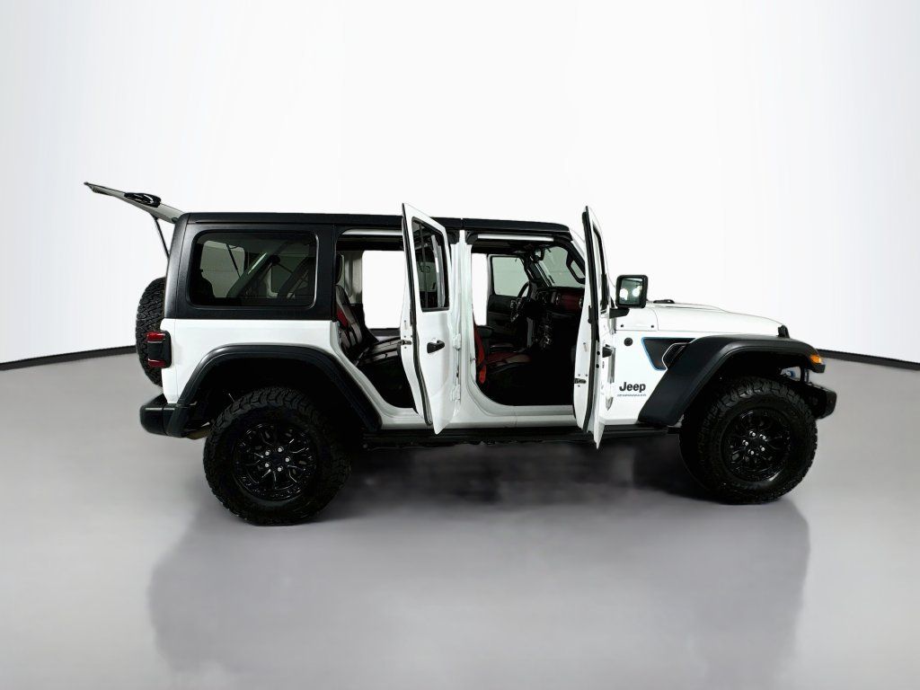 Used 2023 Jeep Wrangler Unlimited Rubicon 4xe AWD/4WD image 31