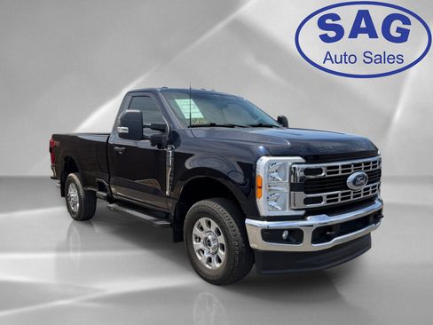 Used 2023 Ford F250 XLT w/ 360-Degree Camera Package AWD/4WD image 2