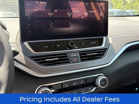 New 2026 Nissan Altima 2.5 SR FWD image 12