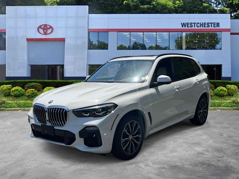 Used 2021 BMW X5 xDrive40i w/ M Sport Package AWD/4WD image 4
