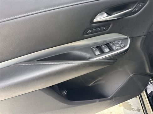 Used 2023 Cadillac XT4 Premium Luxury image 20