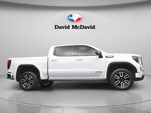 Used 2024 GMC Sierra 1500 AT4 w/ AT4 Preferred Package AWD/4WD image 38