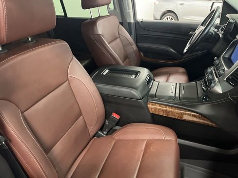 Used 2020 Chevrolet Tahoe Premier w/ Premier Plus Edition image 16