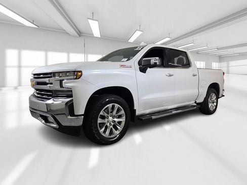 Used 2022 Chevrolet Silverado 1500 LTZ w/ Safety Package II image 2