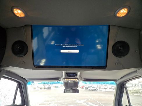 Used 2024 Mercedes-Benz Sprinter 2500 image 5