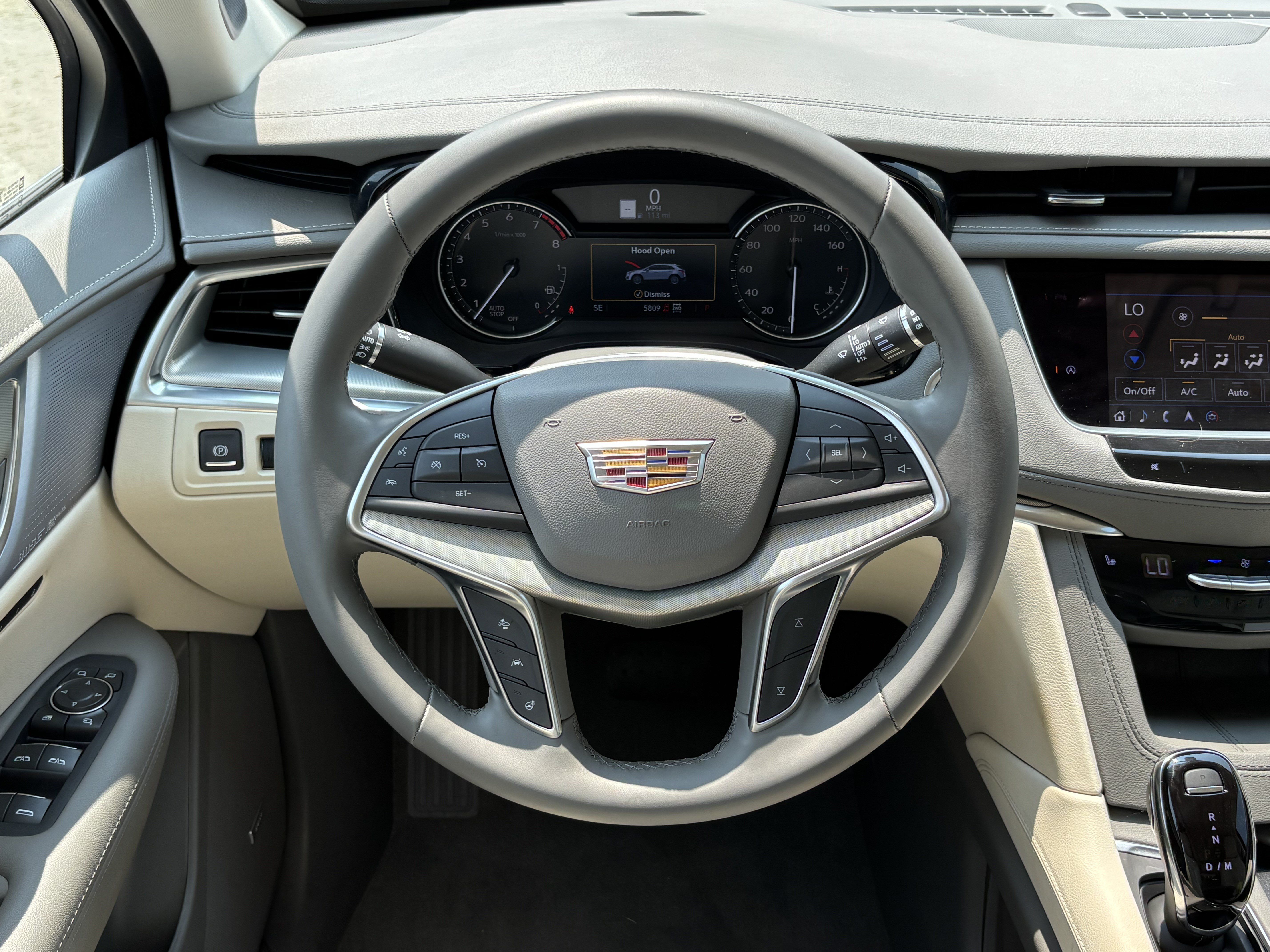 Used 2025 Cadillac XT5 Premium Luxury AWD/4WD image 18