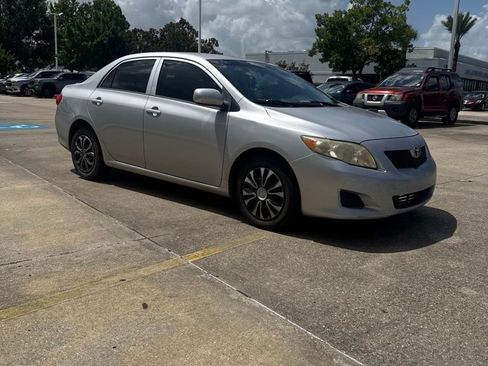 Used 2009 Toyota Corolla LE FWD image 4