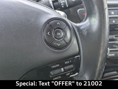 Used 2016 Kia K900 Luxury image 27