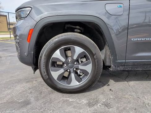 Used 2023 Jeep Grand Cherokee 4WD 4xe w/ Luxury Tech Group II image 12