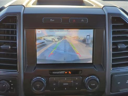 Used 2018 Ford F150 XLT w/ Equipment Group 302A Luxury image 18