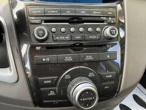 Used 2011 Honda Odyssey Touring Elite image 36