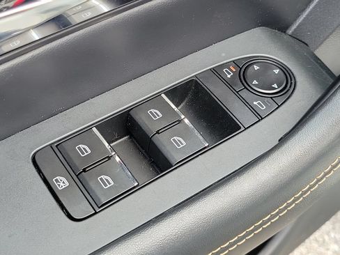 Used 2024 MAZDA CX-90 Plug-In Hybrid w/ Premium Pkg AWD/4WD image 27