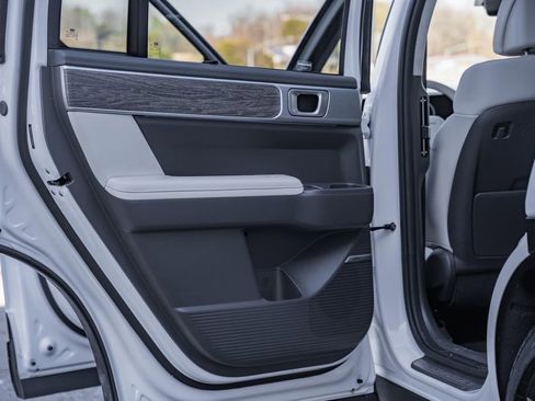 Used 2024 Hyundai Santa Fe Calligraphy image 34