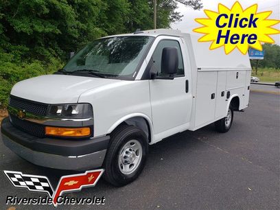 New 2024 Chevrolet Express 3500 w/ Power Convenience Package