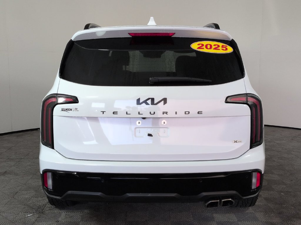 Used 2025 Kia Telluride AWD image 7