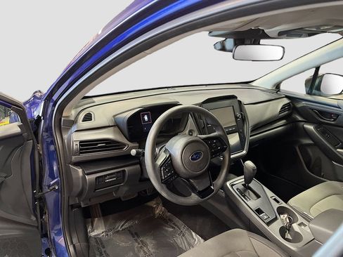 Used 2024 Subaru Crosstrek 2.0i AWD/4WD image 9