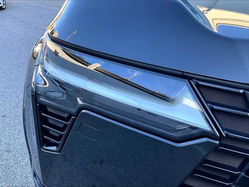 Used 2024 Lexus GX 550 w/ Accessory Package (2T) AWD/4WD image 27