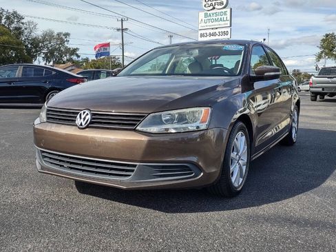 Used 2012 Volkswagen Jetta SE image 1