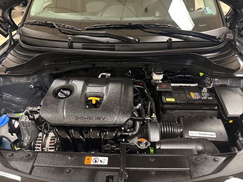 Used 2025 Kia Soul LX FWD image 30