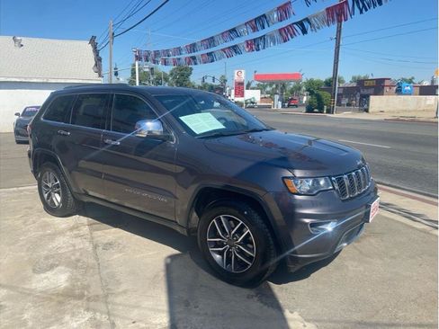 Used 2021 Jeep Grand Cherokee Limited w/ Luxury Group II RWD image 8