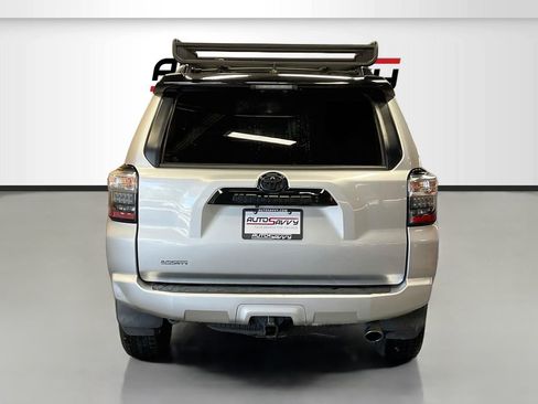 Used 2021 Toyota 4Runner Venture w/ Moonroof Package AWD/4WD image 6