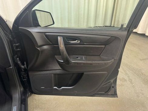 Used 2016 GMC Acadia SLT image 43