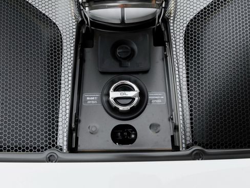 Used 2015 Porsche 918 Spyder AWD/4WD image 37
