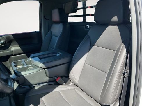 Used 2025 Chevrolet Silverado 3500 W/T image 6